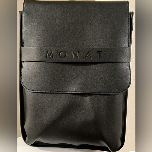 100% Authentic  black ⚫️ Monat backpack 🎒 - Picture 1 of 4